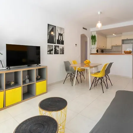 Fontana Iv, 2 Dormitorios, By Bookindenia Denia