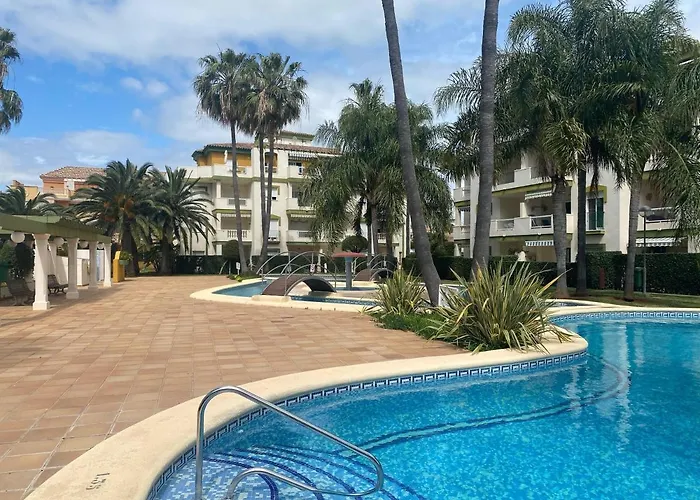 Fontana Iv, 2 Dormitorios, By Bookindenia *