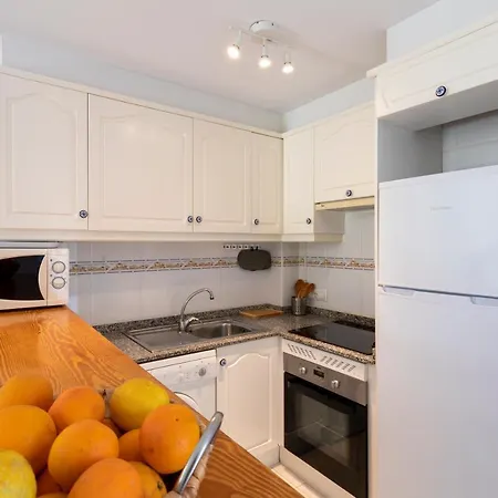 Apartamento La Fontana 4 Planta Baja 2 *