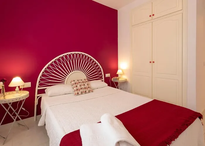 Fontana Iv, 2 Dormitorios, By Bookindenia Lejlighed *