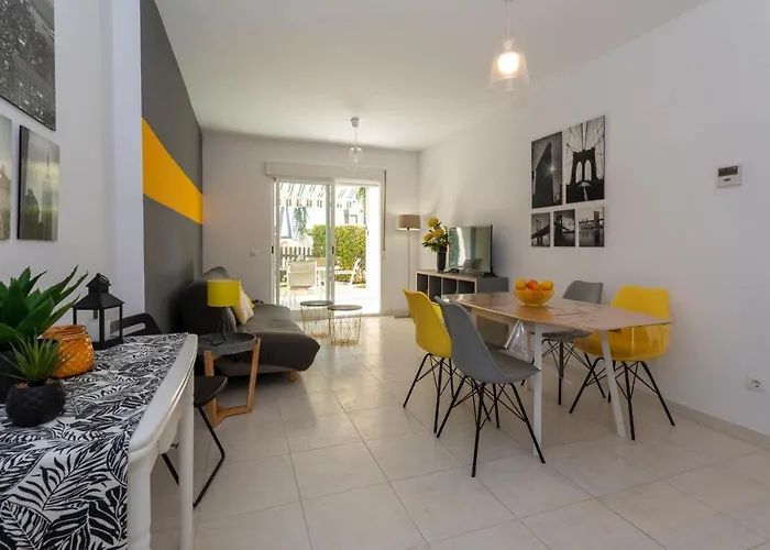 Fontana Iv, 2 Dormitorios, By Bookindenia